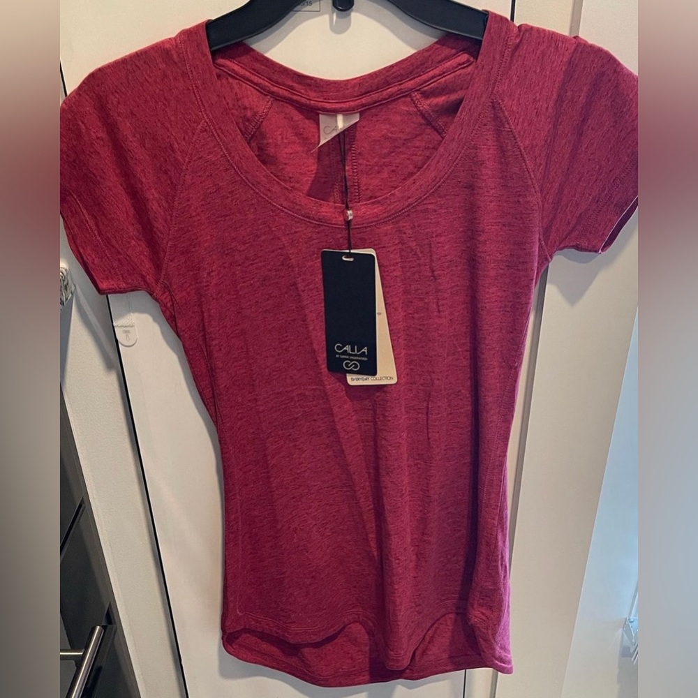 NWT Pink CALIA by Carrie Underwood Short Sleeve Tee